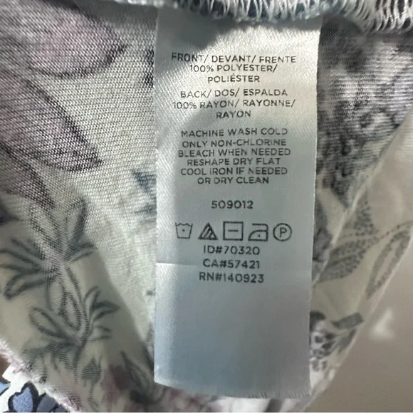 Loft Floral Mixed Media Floral Top with Knot Side Detail Size L - Picture 5 of 5